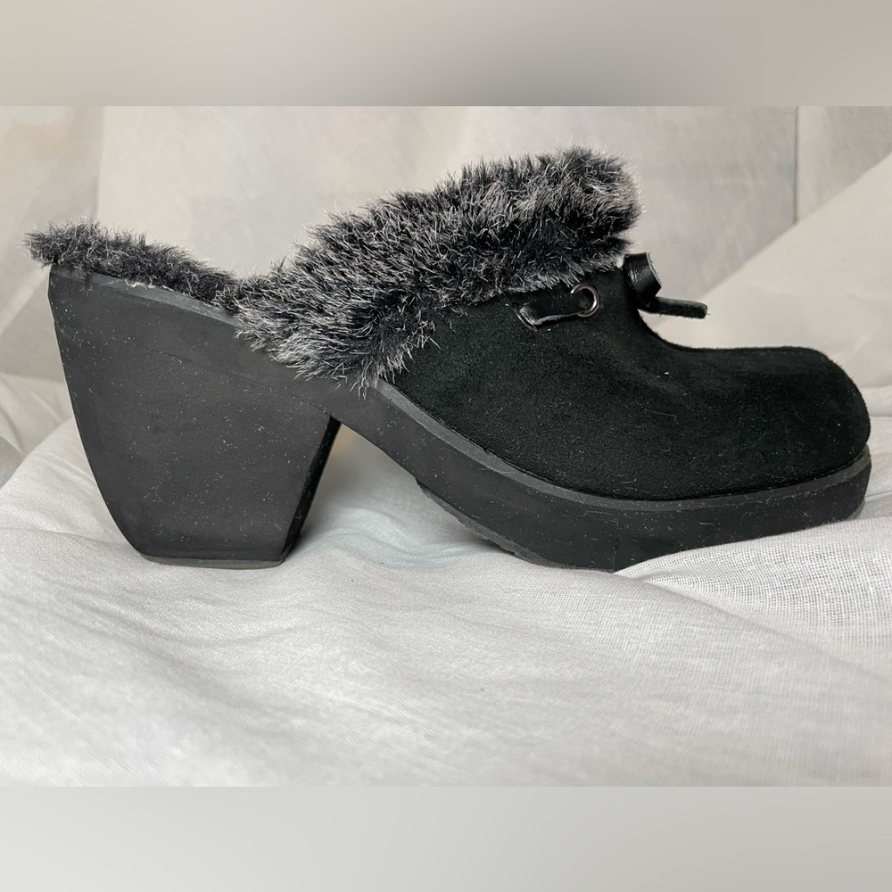 Vintage Skechers Black Suede Grey Faux Fur Bow Disco Bunny Mule Clogs—8